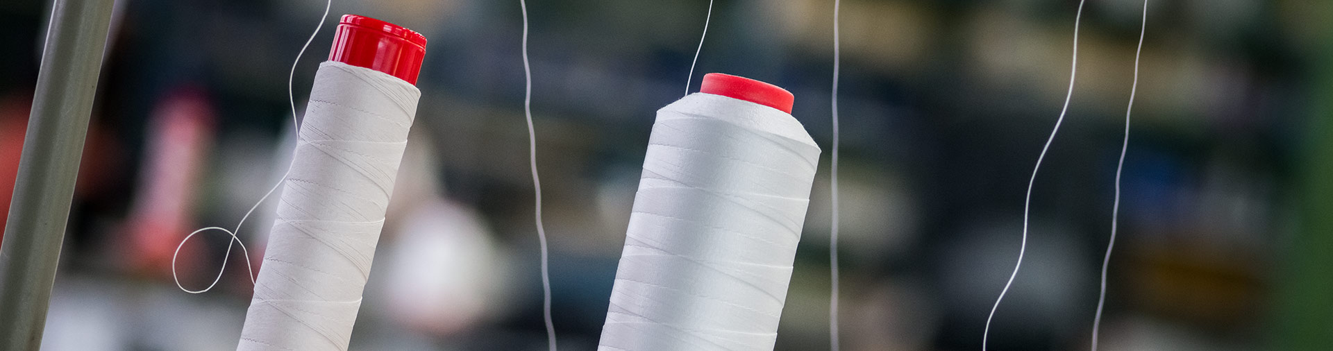 Fadenspulen für Lagerung aus Textilien